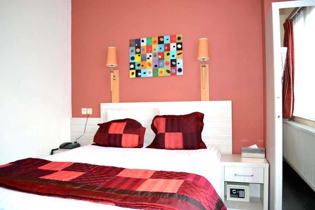 Hotel Auberge Van Strombeek Jette Exterior photo