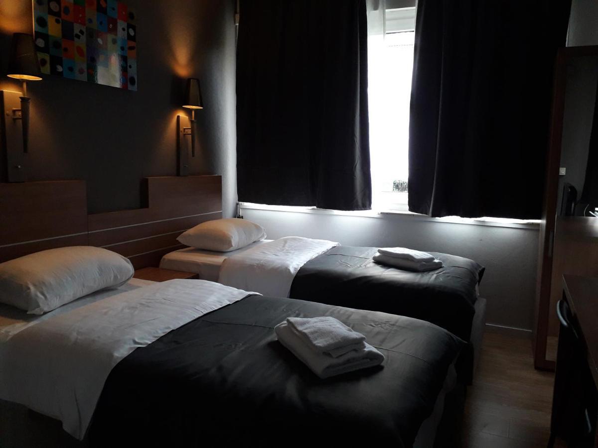 Hotel Auberge Van Strombeek Jette Exterior photo